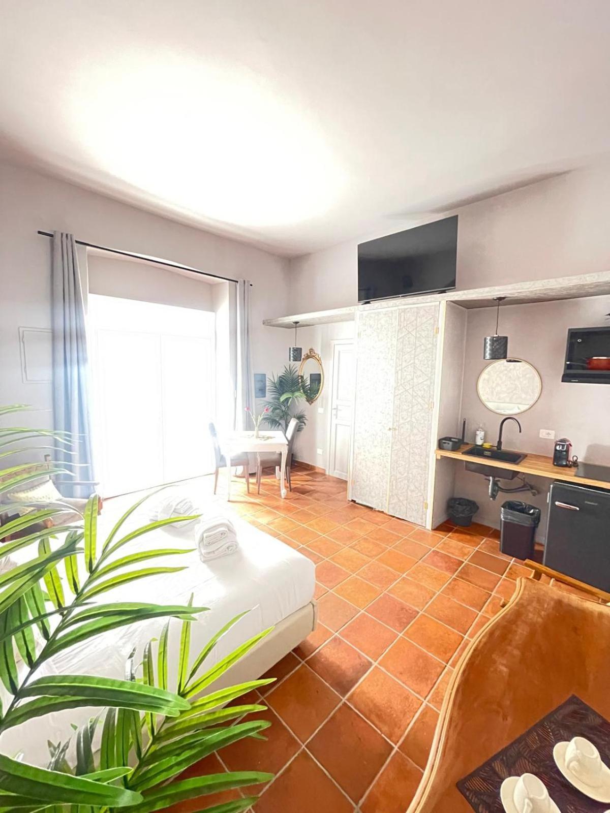 Lucilla'S Suite San Pietro Station Рим Екстер'єр фото