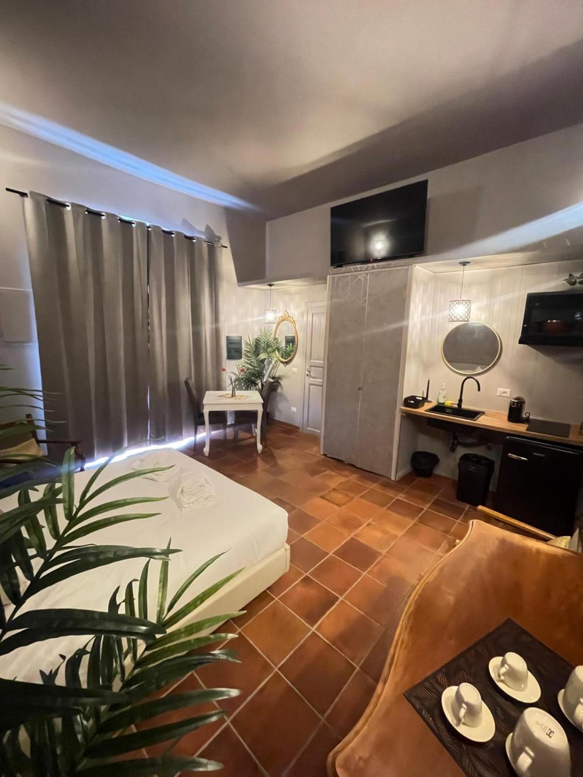 Lucilla'S Suite San Pietro Station Рим Екстер'єр фото